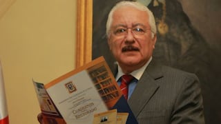 Solicitarán levantar secreto bancario a rector Luis Cervantes Liñán