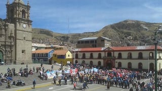 Perú: Mineros informales acatan paro por segundo día consecutivo