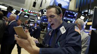 Wall Street cierra con pérdidas ante temores por guerra comercial