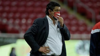 Chivas de Guadalajara despidió a su entrenador luego de perder con Puebla de Juan Reynoso