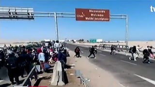 Venezolanos se encuentran varados en frontera de Chile y Ecuador: “Estoy en el limbo, estoy cansado”