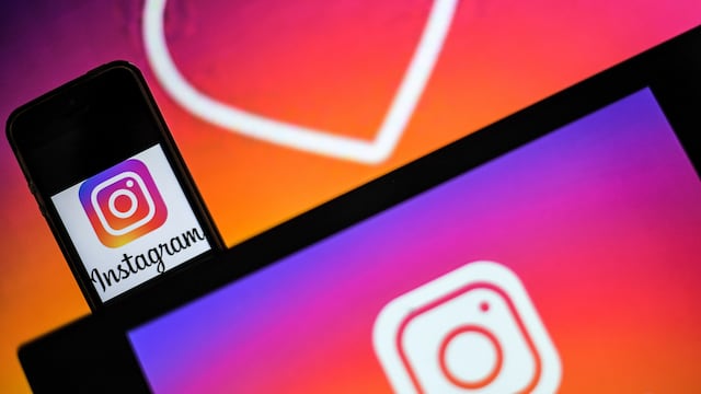 Socio de marketing de Facebook e Instagram espiaba en secreto a sus usuarios