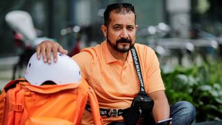 Sayed Sadaat, el ministro afgano que se convirtió en un repartidor en bicicleta en Alemania 