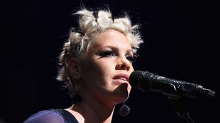 Pink confiesa que Christina Aguilera la golpeó en un club [VIDEO]