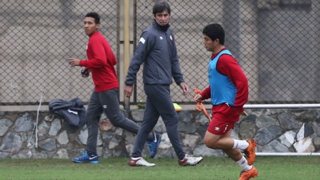 Universitario: Ibañez debe armar nuevo equipo para jugar contra Sport Huancayo