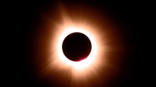 ¡Espectacular! Así se vivió el eclipse solar total en el mundo [VIDEO]