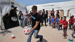 Ricky Martin visitó y jugó con niños sirios refugiados en Líbano