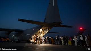 Más de 100.000 evacuados de Afganistán desde el 14 de agosto, según EE.UU.