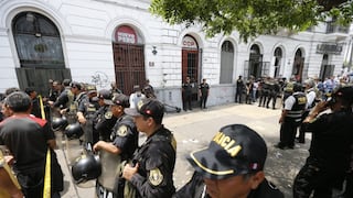 Policía interviene locales en el Centro de Lima y halla material usado en actos vandálicos
