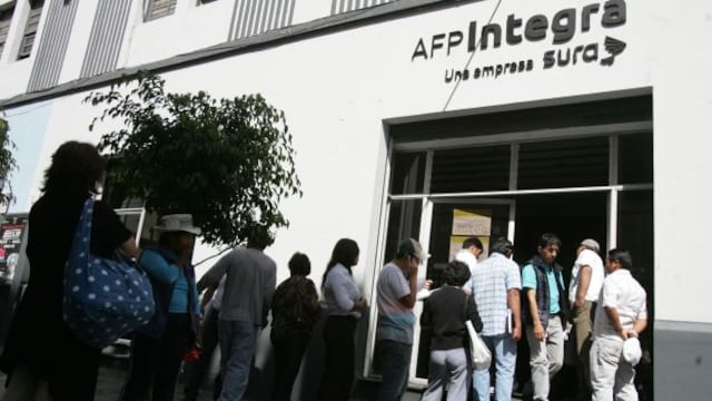 AFP: Hasta 700 mil peruanos se afiliarán si la economía crece 6% este año