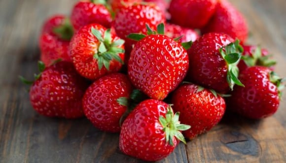 Las fresas y otros frutos rojos son buenos para nuestra salud emocional y mental. (Foto: jcomp/Freepik)