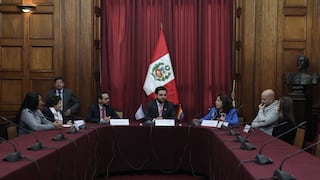 Ricardo Morán y Susel Paredes participaron de mesa de trabajo sobre familias diversas en el Congreso