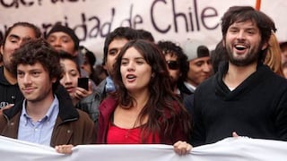 Estudiantes chilenos buscan un escaño y prometen renovar la política