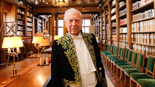 Mario Vargas Llosa expresa su apoyo a Dina Boluarte