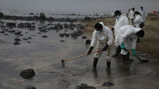 Poder Ejecutivo evalúa dar bonos a pescadores afectados por derrame de petróleo en Ventanilla