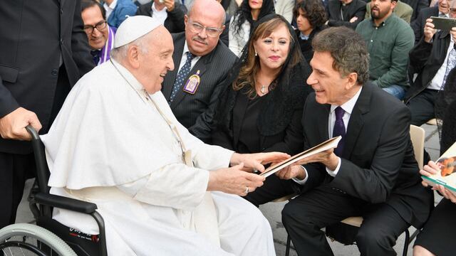 Músico peruano, Javier Echecopar, recibió la felicitación del papa Francisco por su libro ‘La Música del Perú'