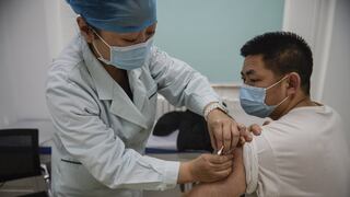 Coronavirus: China vacuna a miles de personas al día ante festividades del Año Nuevo lunar [FOTOS]