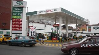 Petroperú y Repsol bajaron precios de combustibles hasta en 3.7%, pero GLP subió 1.3%, según Opecu