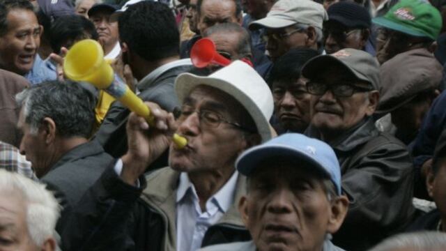 Crece envejecimiento de la población en el Perú
