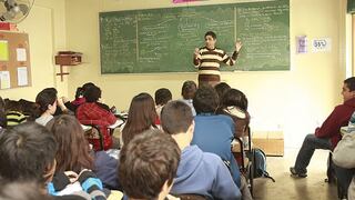 En El Agustino cometen bullying contra maestros