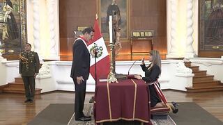 María Elizabeth Hinostroza asume como nueva ministra de Salud tras la renuncia de Zulema Tomás