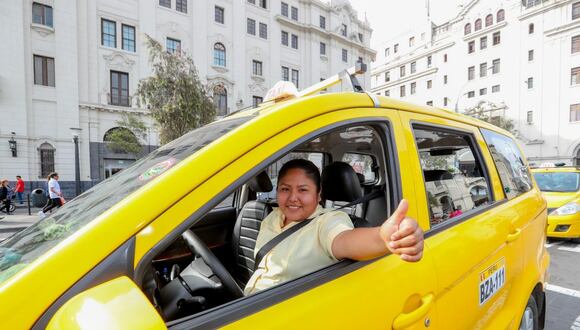 Taxistas tienen hasta el 14 de junio de 2025 para formalizar sus unidades. (Foto: Difusión)