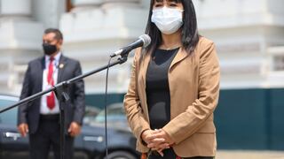 Mirtha Vásquez pide que lista de 487 funcionarios vacunados sea publicada