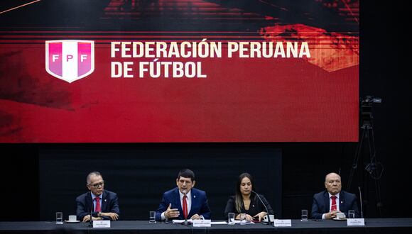 Asamblea de Bases de la FPF aprueba gestión de Agustín Lozano. Foto: FPF