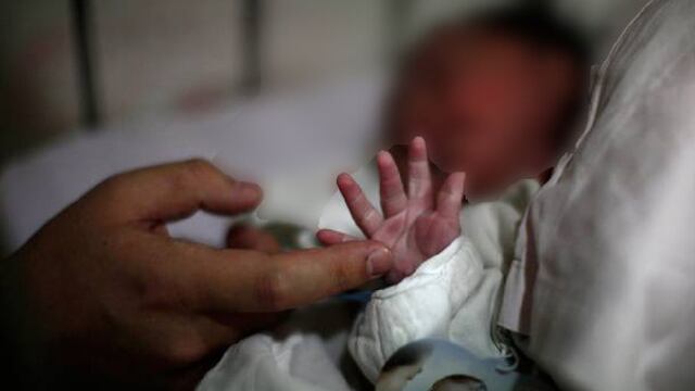¡Bebés en peligro! Al menos 200 neonatos abandonados en lo que va del año | VIDEO