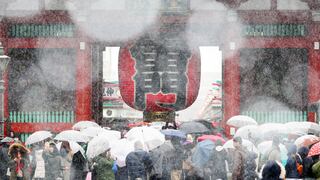 Japón: la nieve obliga a cancelar más 100 vuelos en Tokio