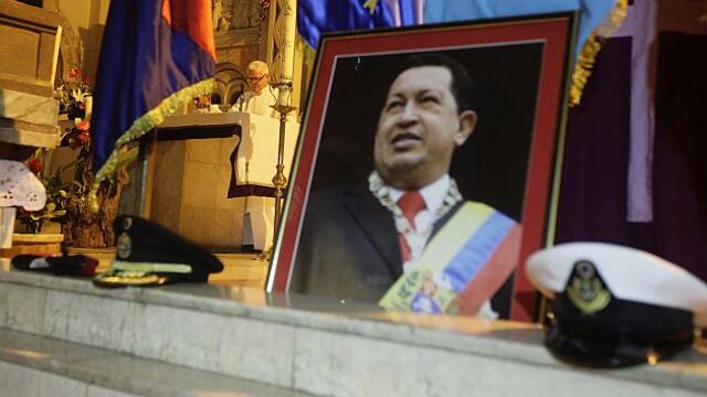Médicos internacionales dudan de mejora en la salud de Hugo Chávez