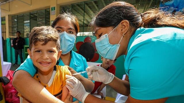 Campaña de vacunación contra polio y sarampión se amplía hasta el 15 de agosto