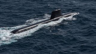 Menos de día y medio para encontrar al submarino desaparecido en Indonesia 