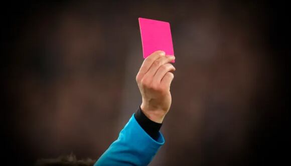 La tarjeta rosa será una de las grandes novedades de la Copa América. (Foto: Captura)