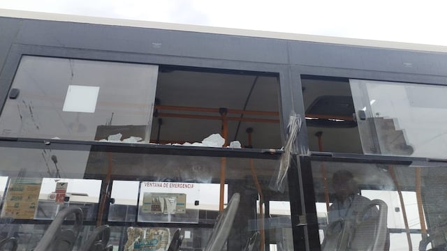 Denuncian que ilegales han vandalizado 52 buses del Corredor Morado
