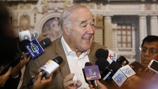 García Belaunde: “En el gobierno están borrachitos de poder”