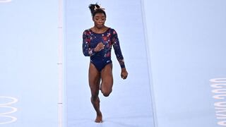 Simone Biles fue retirada del concurso general por equipos de gimnasia artística en los Juegos Olímpicos