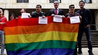 Colombia: Iglesia rechazó fallo que permite a parejas del mismo sexo adoptar niños
