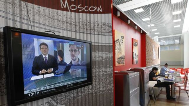 Edward Snowden dejaría este miércoles el aeropuerto de Moscú
