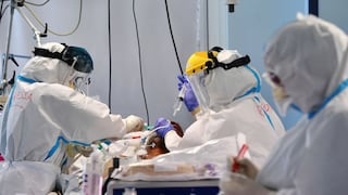 Hombre de 74 años muere tras contagiarse dos veces de coronavirus de cepas distintas en Israel