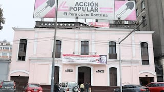Un grupo toma violentamente local de Acción Popular tras proclamación de Julio Chávez como secretario general