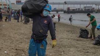 Áncash: Recogen más de una tonelada de residuos arrojados en la playa La Caleta de Chimbote