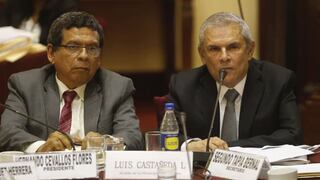 Luis Castañeda llegó al Congreso para responder sobre situación en Las Malvinas