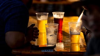 Alertan sobre proliferación de bebidas con alcohol adulterado