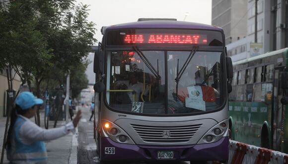 Buses del Corredor Morado comenzaron a operar otra vez. (Foto: joel alonzo/ @photo.gec)
