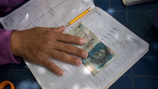 Un profesor venezolano necesita 26 sueldos para alimentar a su familia