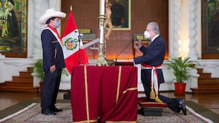 Óscar Maúrtua jura como nuevo canciller del Perú