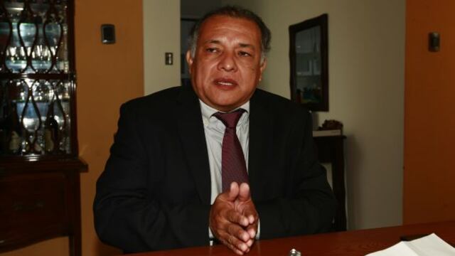 Ulises Humala aparece en contrato con Estado