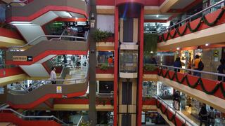 Centro Comercial Arenales reabre sus puertas tras clausura temporal