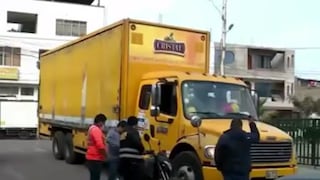 Santa Anita: delincuentes robaron camión que transportaba 1,000 cajas de cerveza | VIDEO